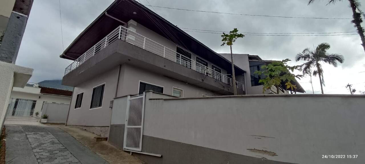 Prédio Sobrado à venda, 7 quartos, 2 vagas, Ilha da Figueira - Jaraguá do Sul/SC