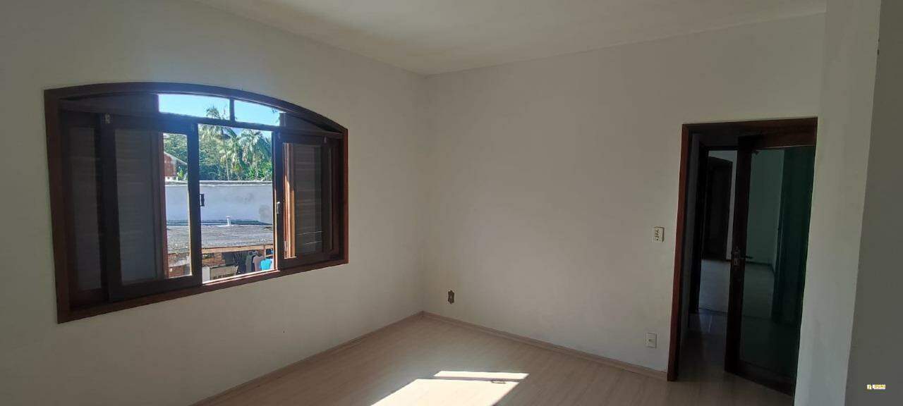 Imagem Casa à venda, 3 quartos, 1 suíte, 5 vagas, Vieira - Jaraguá do Sul/SC
