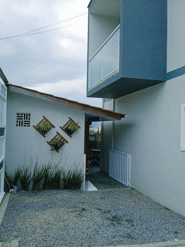 Imagem Dois sobrados no mesmo terreno a venda no bairro Tifa Martins em Jaraguá do Sul