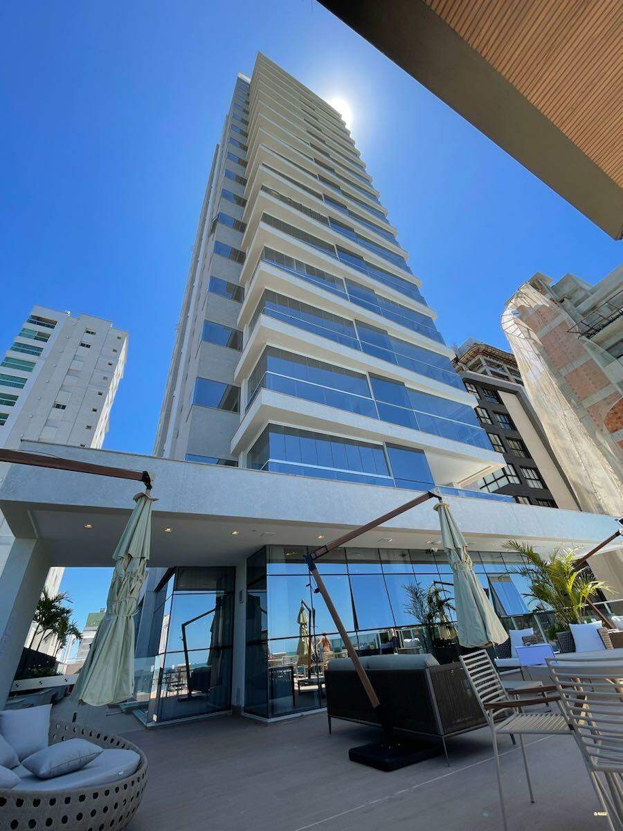 Imagem Apartamento Alto Padrão à Venda em Balneário Piçarras – 3 Suítes e Vista Mar