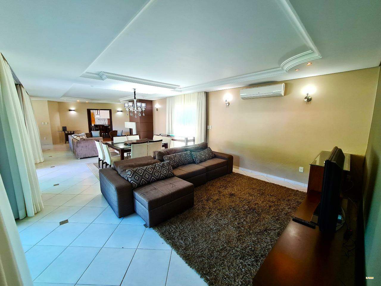 Imagem Casa à venda, 1 quarto, 3 suítes, 3 vagas, Jaraguá Esquerdo - Jaraguá do Sul/SC