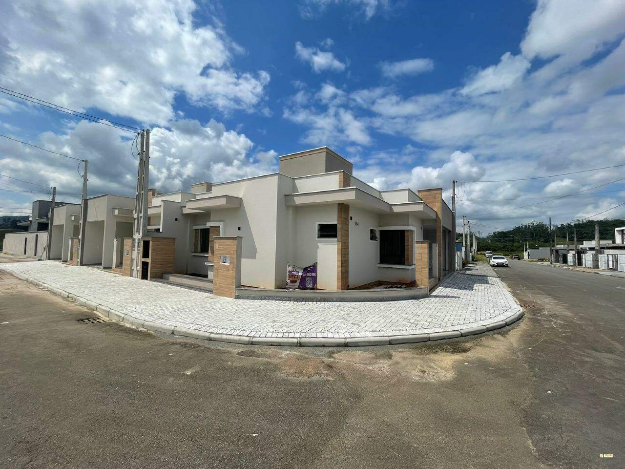Geminado de esquina a venda no bairro Três Rios do Norte em Jaraguá do Sul no loteamento Mirage