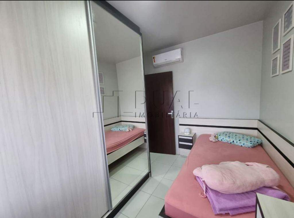 Imagem Geminado com 122,70m² à venda no bairro Amizade.