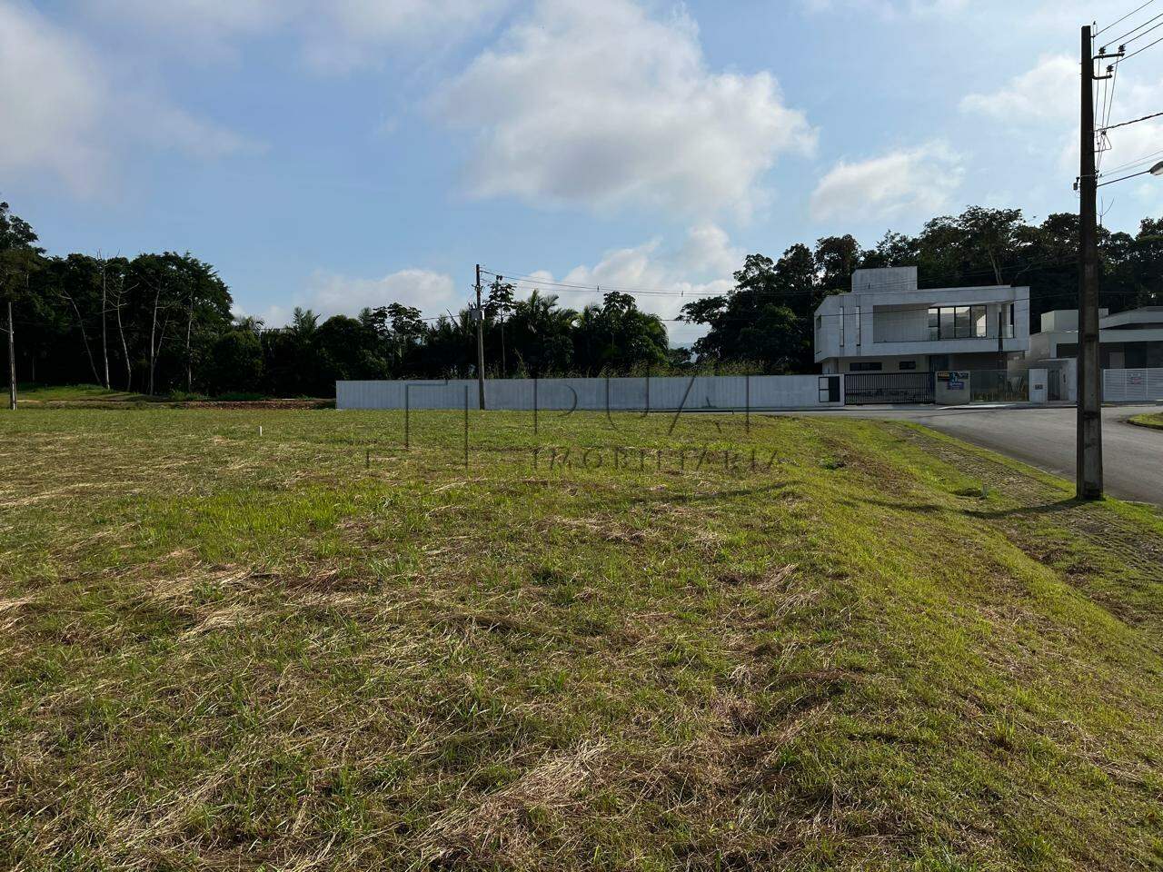 Imagem Lote em localização privilegiada no bairro Barra do Rio Cerro em Jaraguá do Sul.