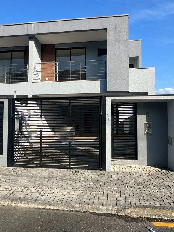 Geminado à venda, 2 quartos, 1 suíte, 2 vagas, Três Rios do Norte - Jaraguá do Sul/SC