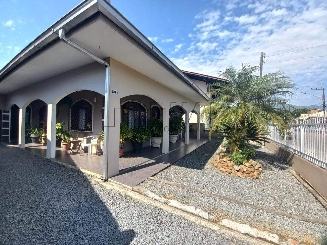 Casa com Edicula no bairro Vila Lalau em Jaraguá do Sul
