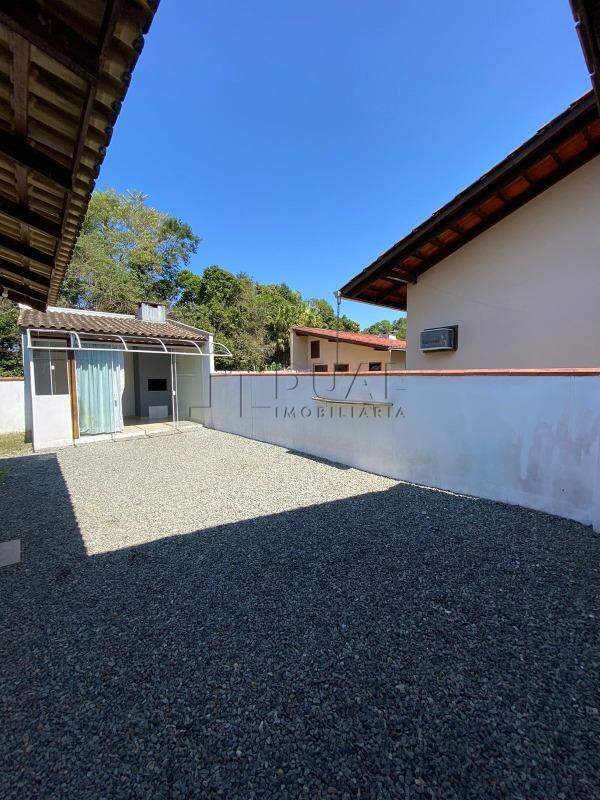 Imagem Casa com 120,00m² à venda no bairro Amizade em Jaraguá do Sul.