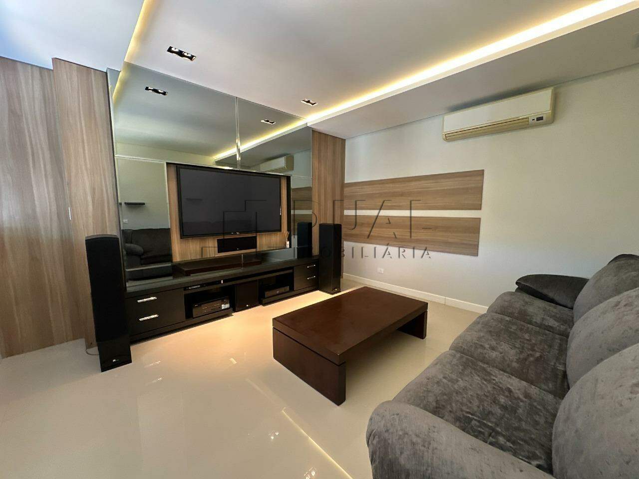 Imagem Apartamento à venda, 3 quartos, 3 suítes, 6 vagas, Centro - Jaraguá do Sul/SC