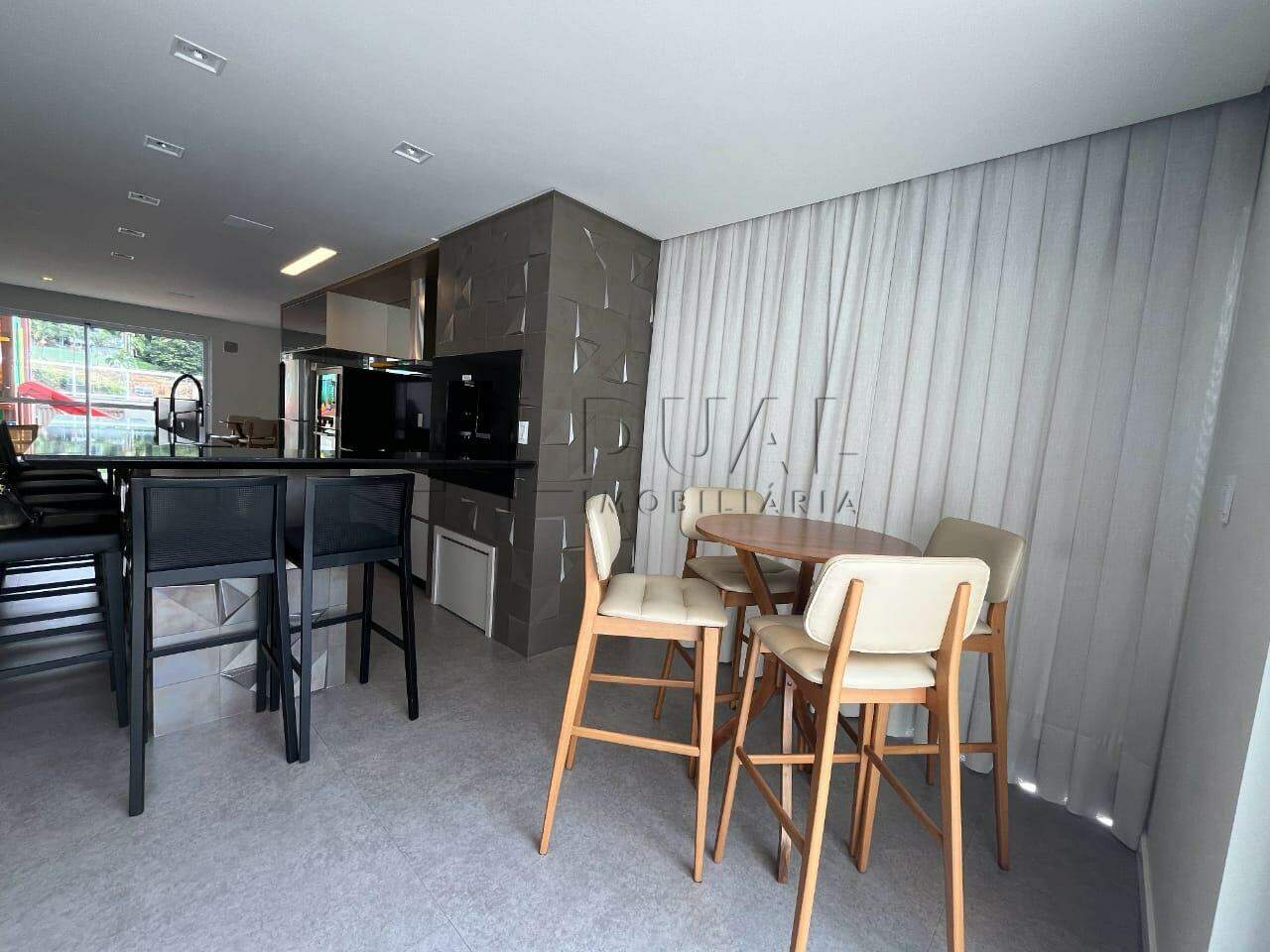 Imagem Cobertura com 202,31m² mobiliada à venda no bairro Vila Nova em Jaraguá do Sul