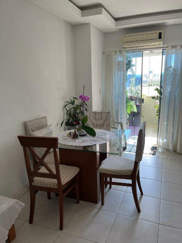 Imagem Apartamento com 94,00m² semimobiliado à venda no bairro Centro em Jaraguá do Sul