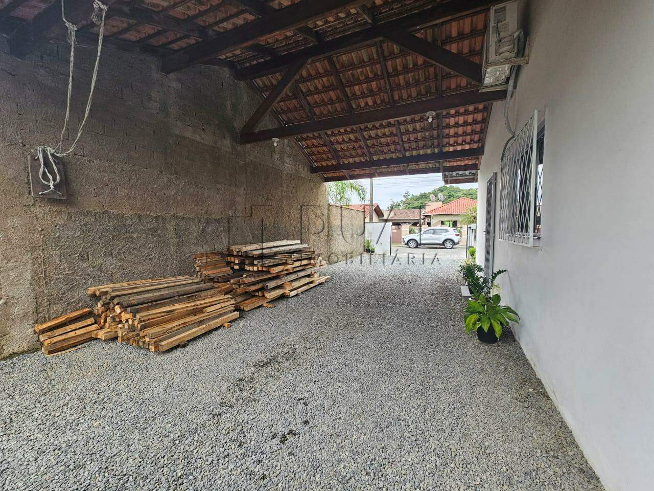 Imagem Casa com suíte + 1 dormitório no bairro Escolinha em Guaramirim