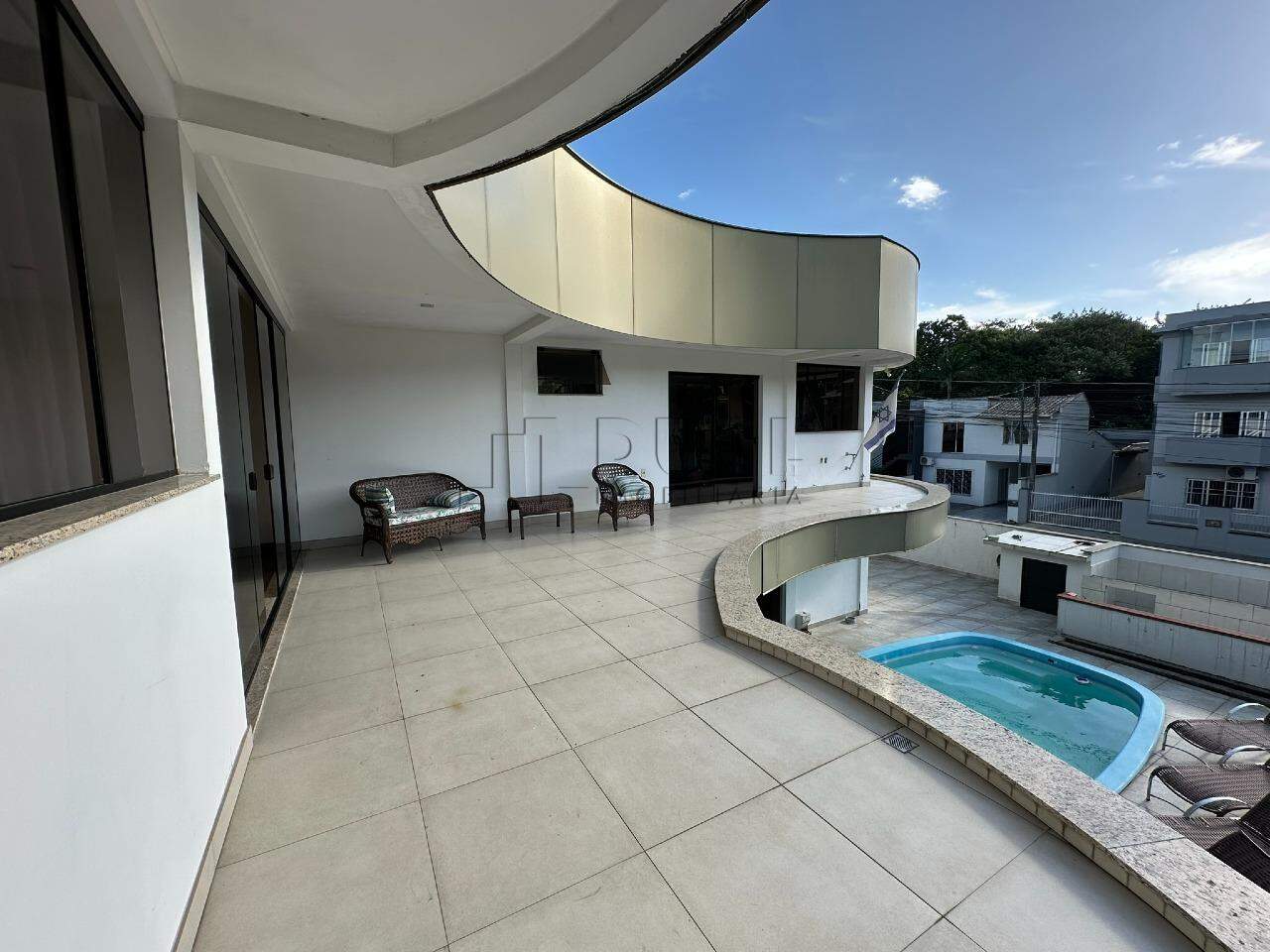 Imagem Casa à venda, 2 quartos, 1 suíte, 4 vagas, Vila Lalau - Jaraguá do Sul/SC