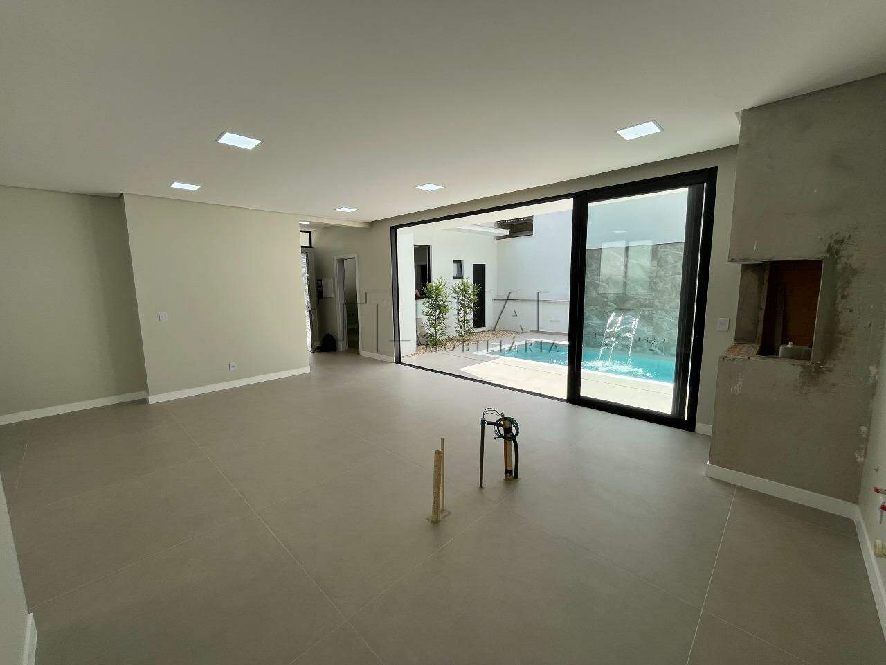 Imagem Casa com 4 suítes no Condomínio Residencial Champs Elysee no bairro Amizade em Jaraguá do Sul - Elysiun Residenz