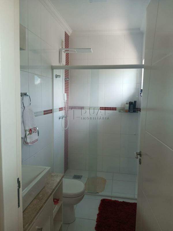 Imagem Sobrado Amplo com Área de Festas e Espaço para Piscina à Venda na Barra – Próximo ao Centro