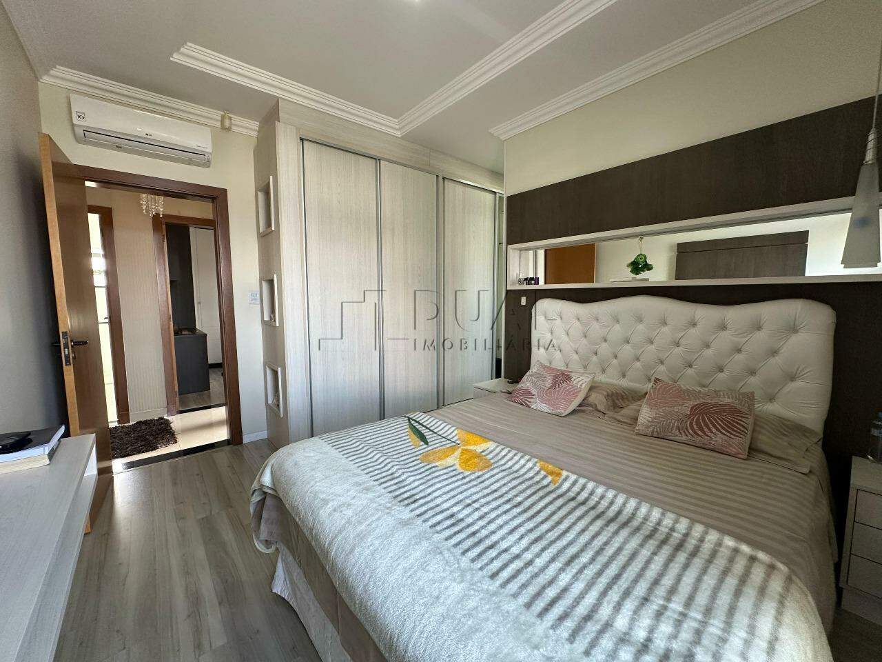 Imagem Casa à venda, 4 quartos, sendo 2 suítes, Jaraguá Esquerdo - Jaraguá do Sul/SC
