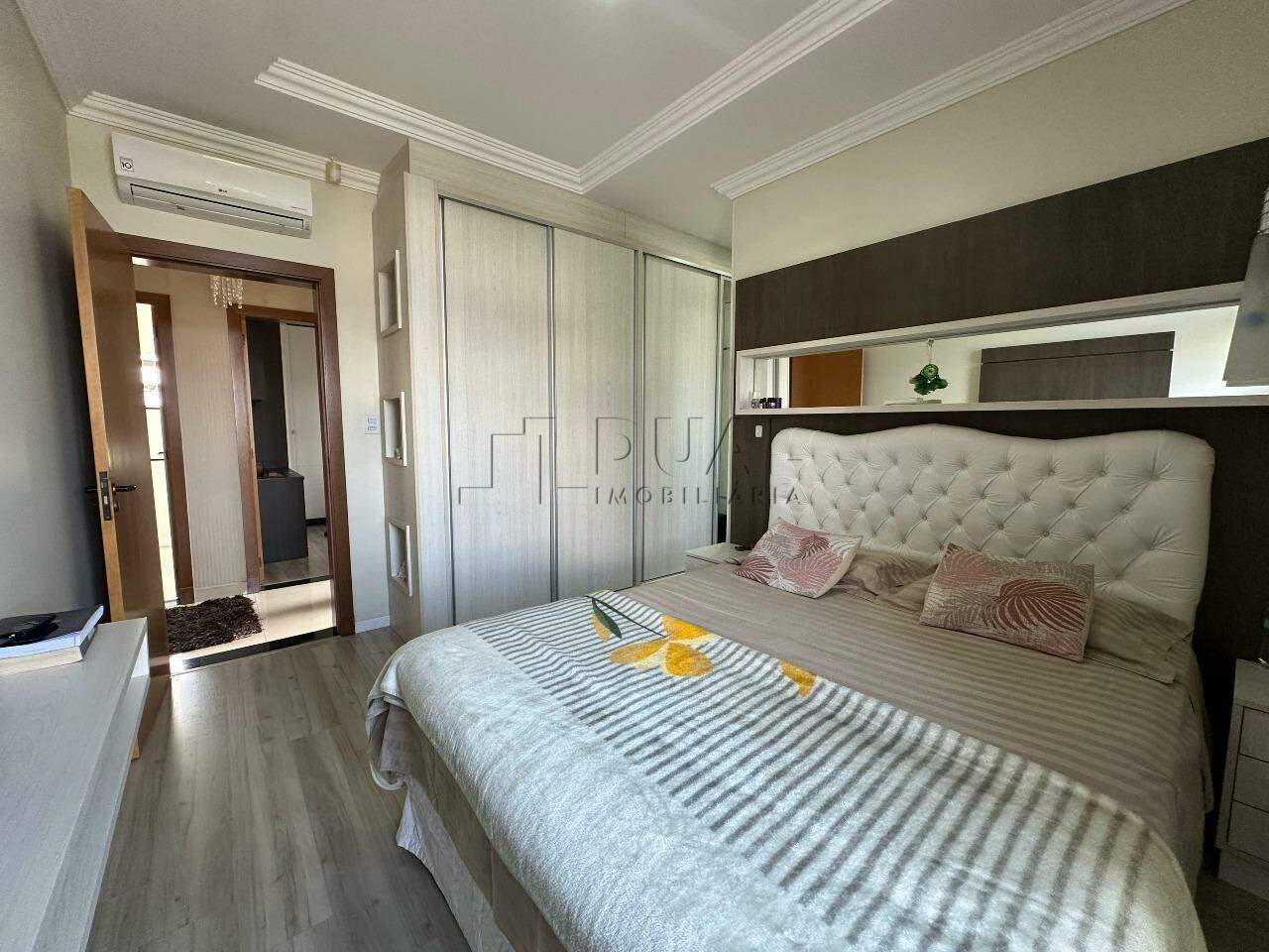 Imagem Casa à venda, 4 quartos, sendo 2 suítes, Jaraguá Esquerdo - Jaraguá do Sul/SC