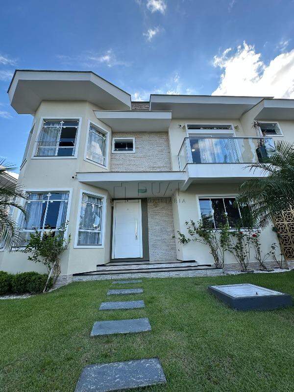Imagem Casa à venda, 4 quartos, sendo 2 suítes, Jaraguá Esquerdo - Jaraguá do Sul/SC