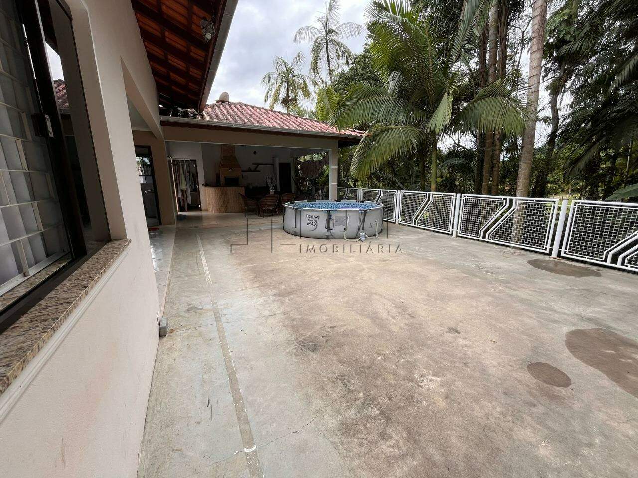Imagem Casa Térrea com Suíte e Espaço Verde – Conforto e Segurança Próximo ao Centro