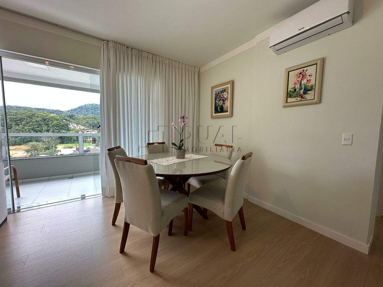 Imagem Apartamento Alto no 7º Andar com Vista Deslumbrante e Excelente Iluminação Natural!