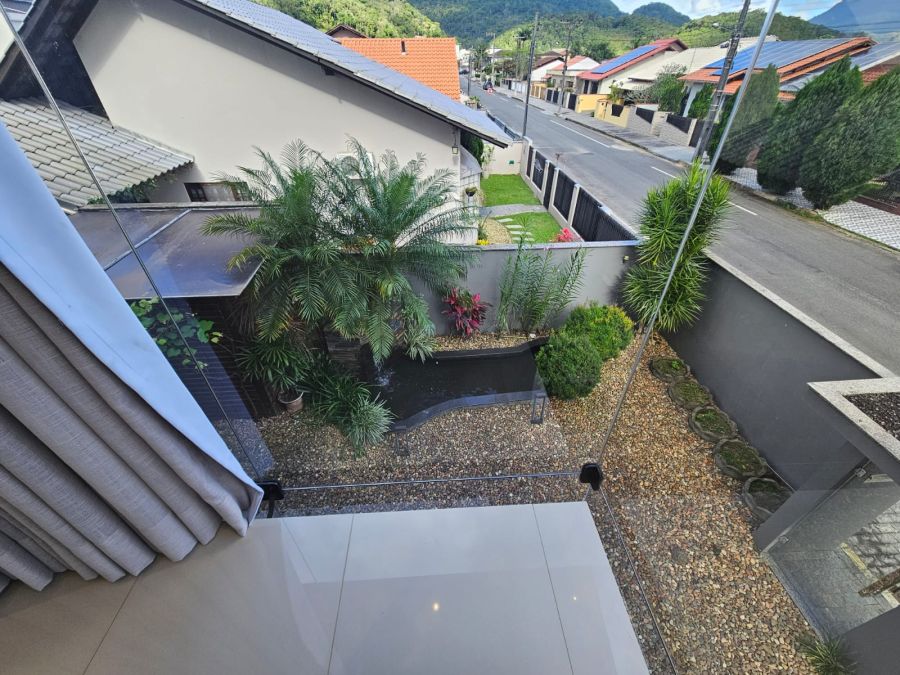 Imagem Sobrado à venda no bairro Amizade com 3 quartos rua tranquila e excelente localização!