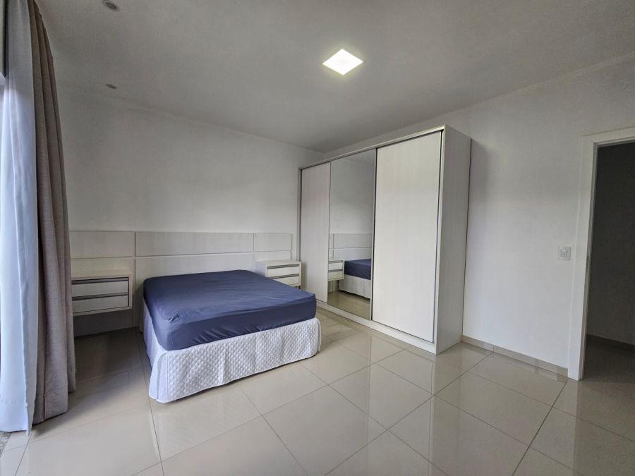 Imagem Sobrado à venda no bairro Amizade com 3 quartos rua tranquila e excelente localização!