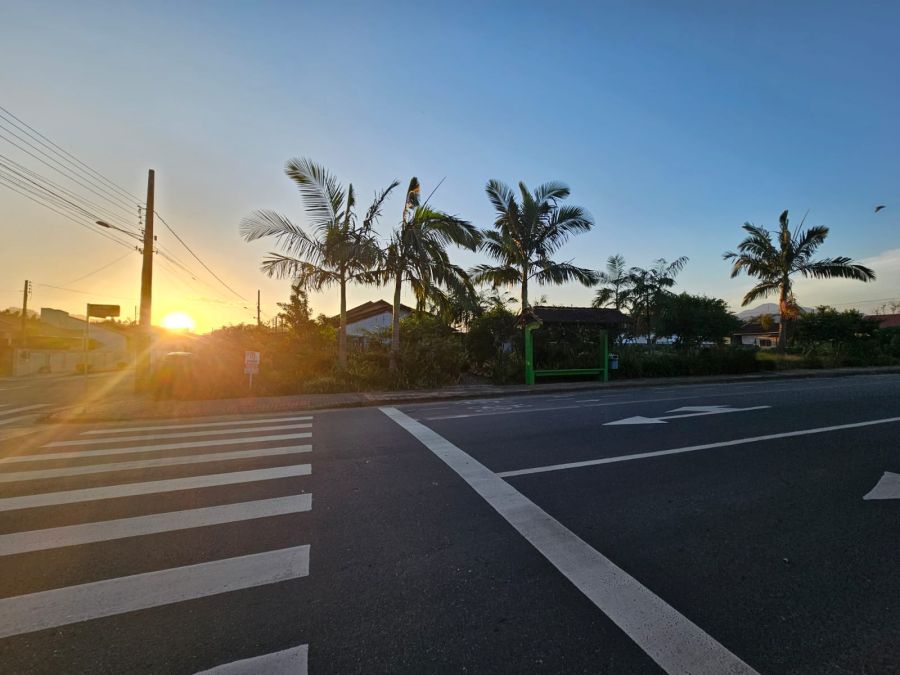 Terreno plano de esquina no bairro Amizade em Jaraguá do Sul