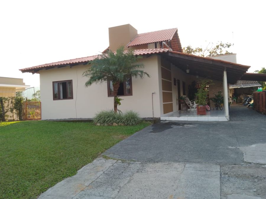 Casa de 3 dormitórios no Centro Norte – Schroeder