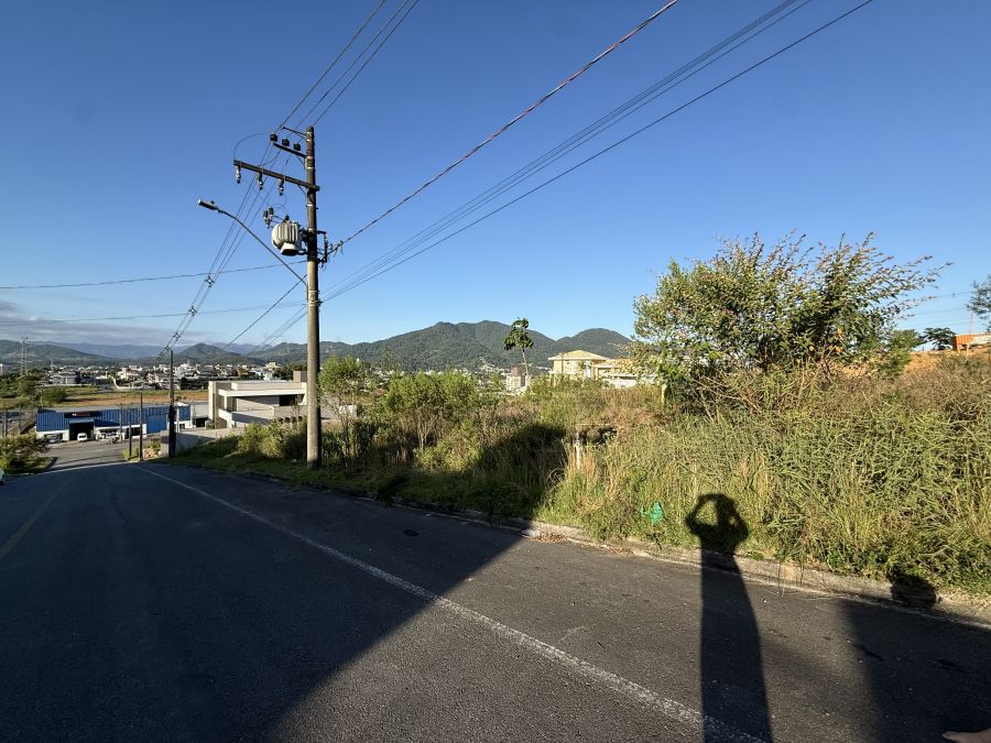 Imagem Terreno à Venda no Residencial Viena Class – 390m²