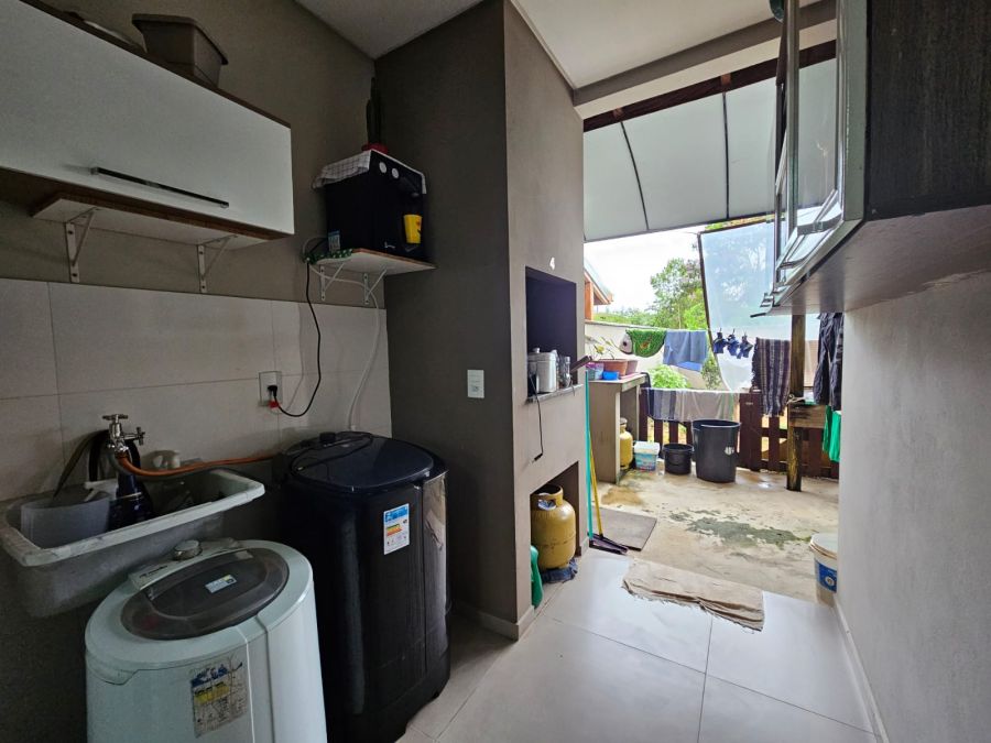 Imagem Casa geminada aconchegante, ideal para quem busca conforto, praticidade e contato com a natureza no dia a dia.