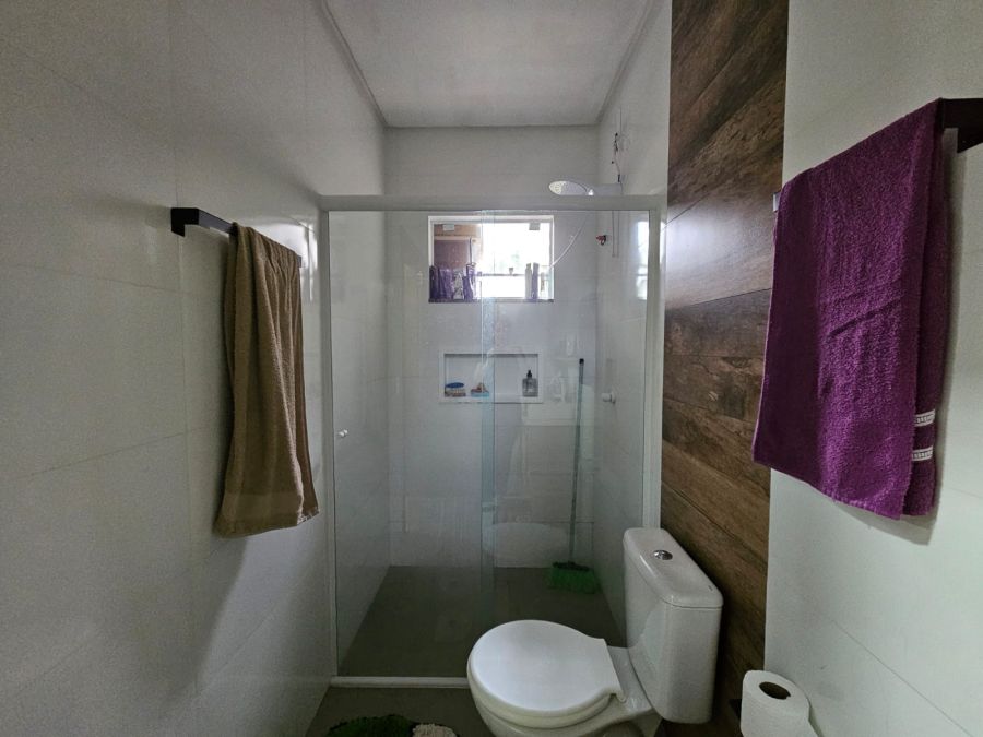 Imagem Casa geminada aconchegante, ideal para quem busca conforto, praticidade e contato com a natureza no dia a dia.