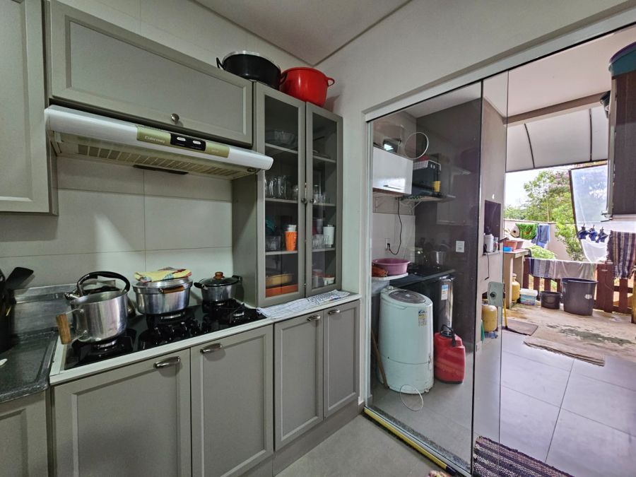Imagem Casa geminada aconchegante, ideal para quem busca conforto, praticidade e contato com a natureza no dia a dia.