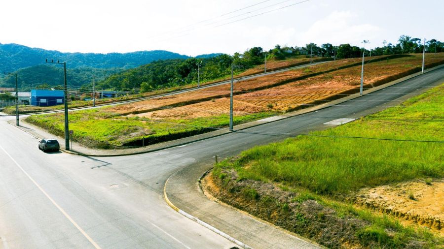 Terreno no Bairro Três Rios do Norte