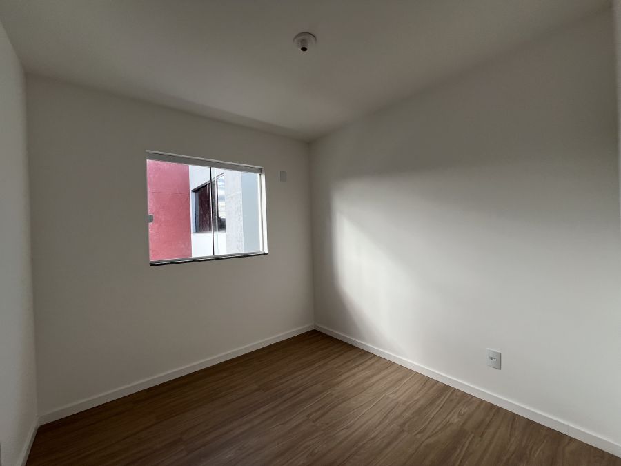 Imagem Casa Geminada com 3 Dormitórios à Venda