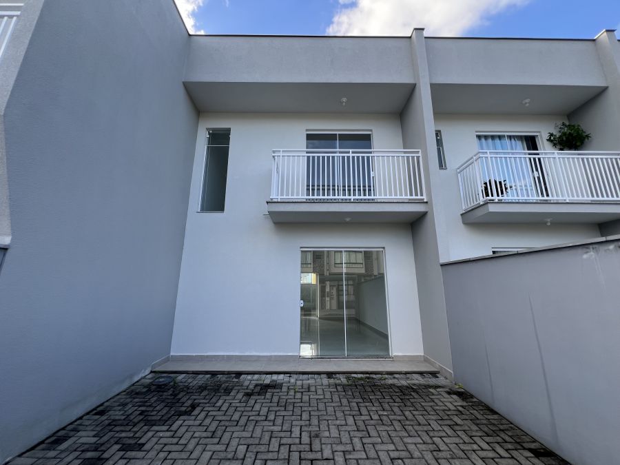 Imagem Casa Geminada com 3 Dormitórios à Venda