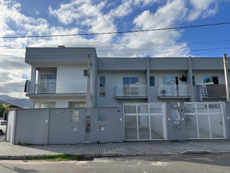 Imagem Casa Geminada com 3 Dormitórios à Venda