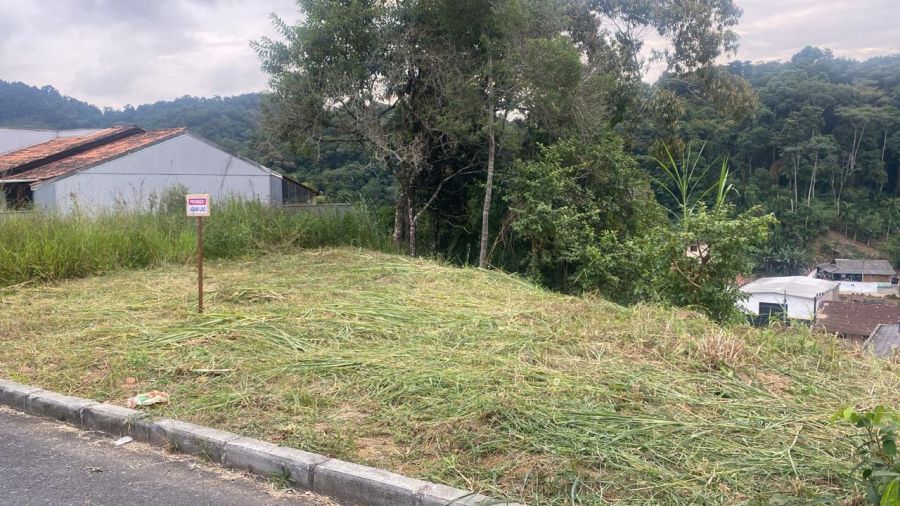Terreno no Bairro Estrada Nova. Excelente Oportunidade!