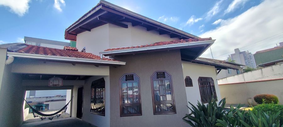 Oportunidade: Casa 3 Quartos Perto do Centro, Jaraguá do Sul