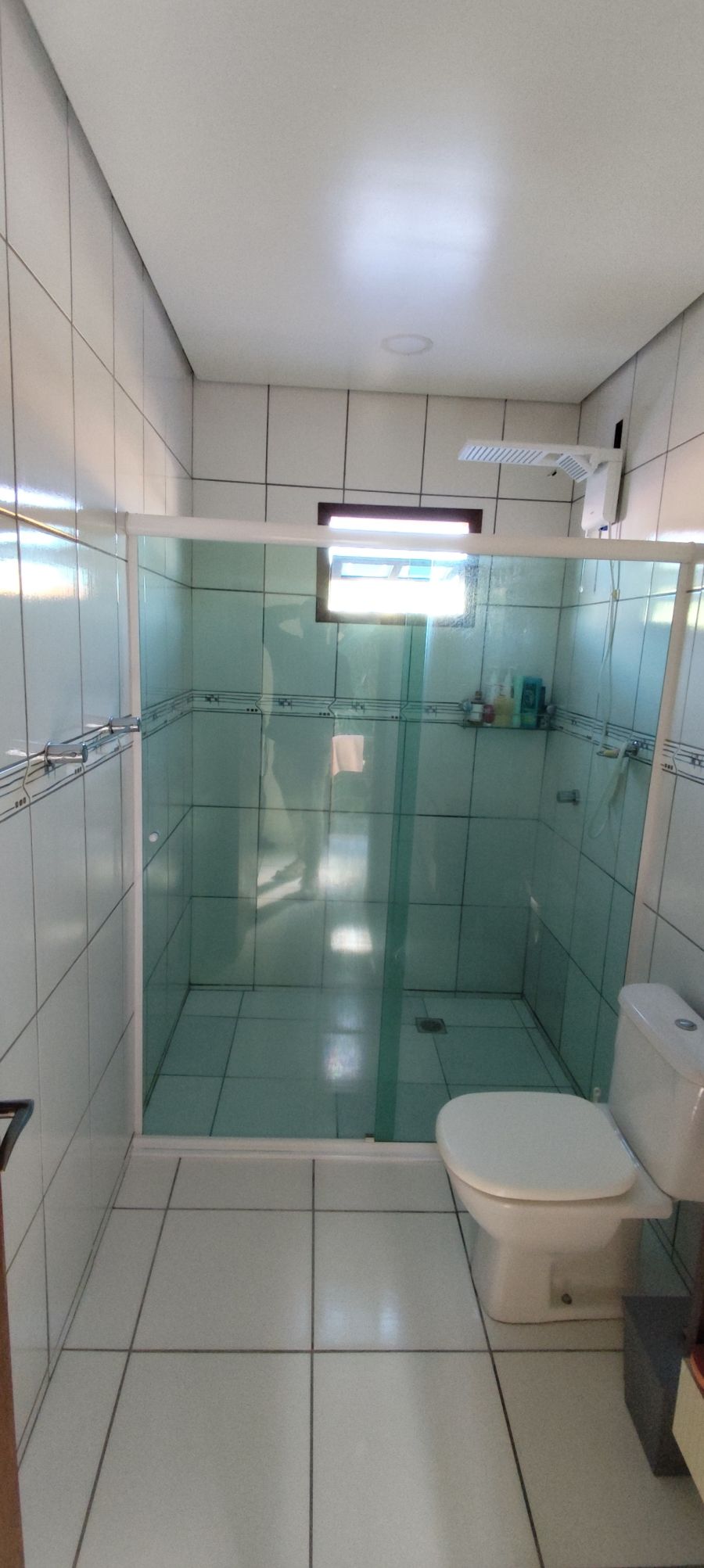 Imagem Casa  com 2 pavimentos e 4 Quartos no Bairro Estrada Nova