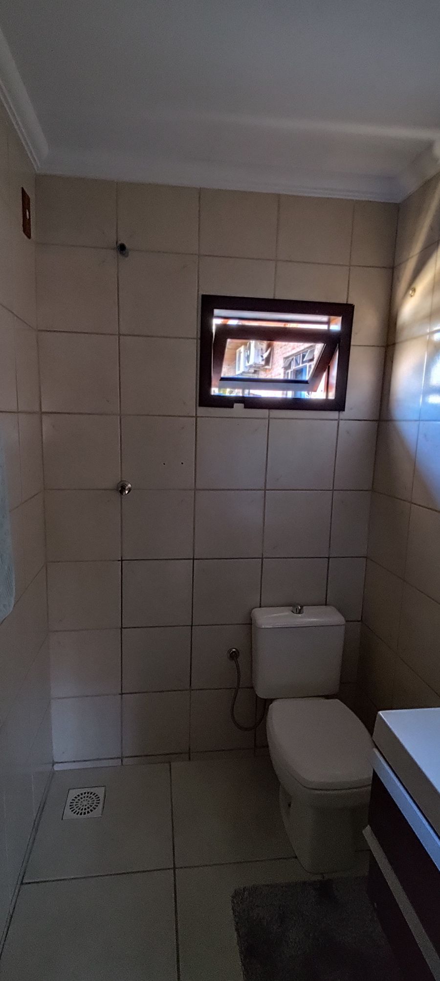 Imagem Casa  com 2 pavimentos e 4 Quartos no Bairro Estrada Nova