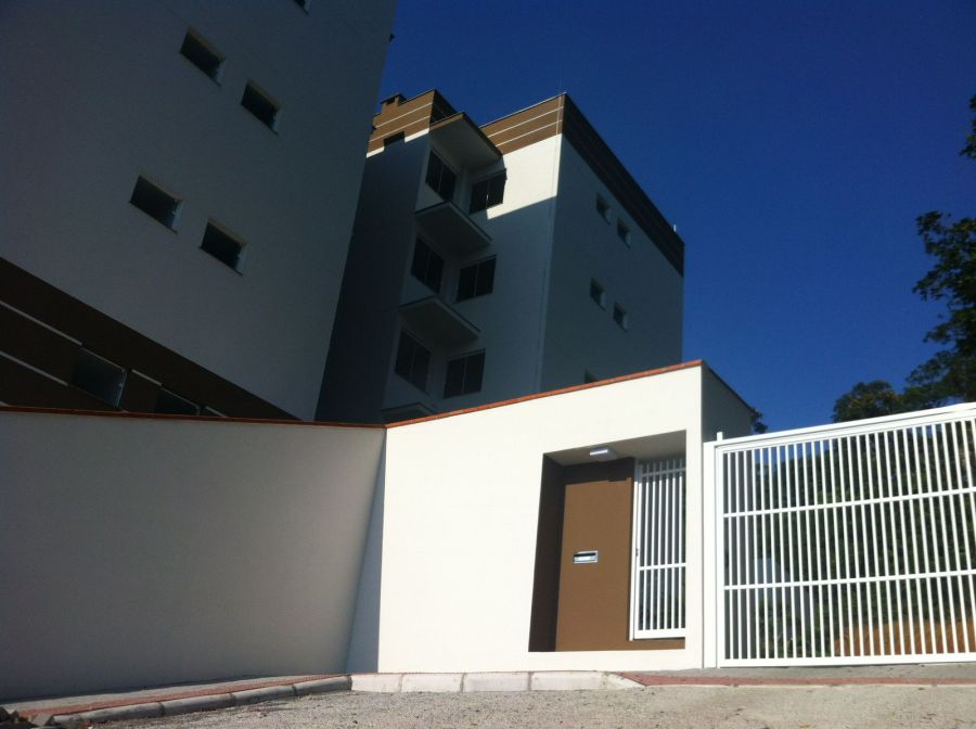 Apartamento à venda com 1 suíte + 2 quartos, 2 vagas de garagem no Rau