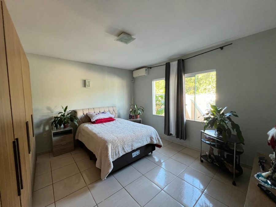 Imagem Casa  com 3 Dormitórios à Venda