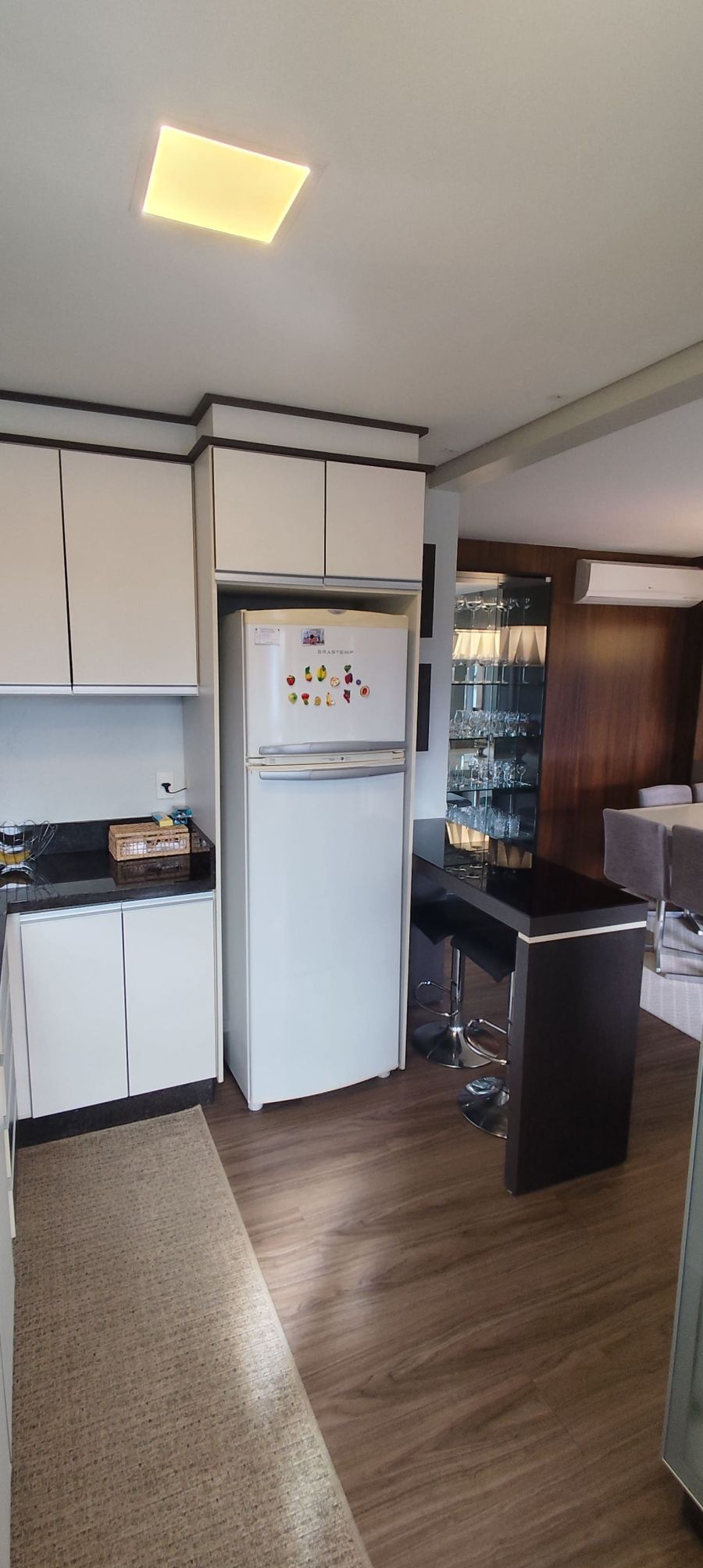 Imagem Apartamento mobiliado com 3 Quartos na Ilha da Figueira