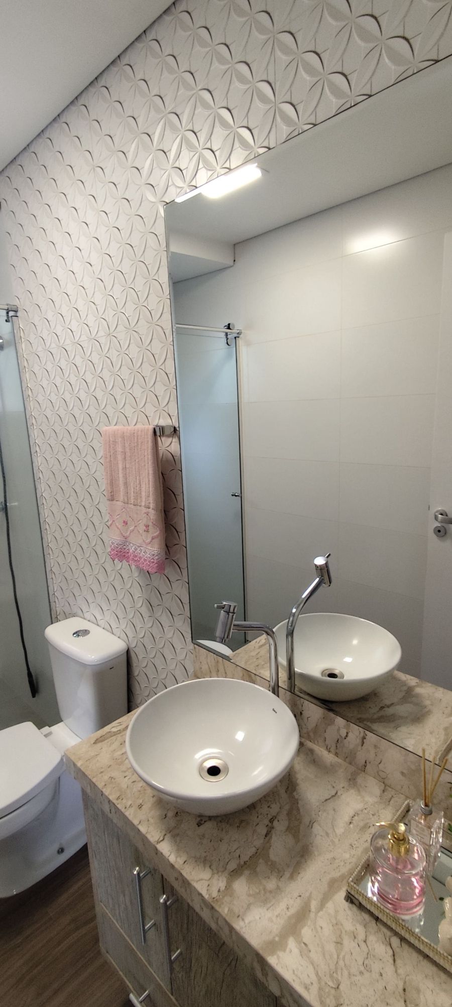 Imagem Apartamento mobiliado com 3 Quartos na Ilha da Figueira