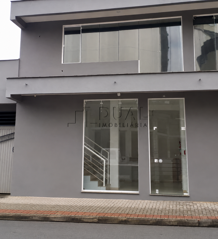 Sala Comercial com mezanino com 55,98m² no Centro de Jaraguá do Sul