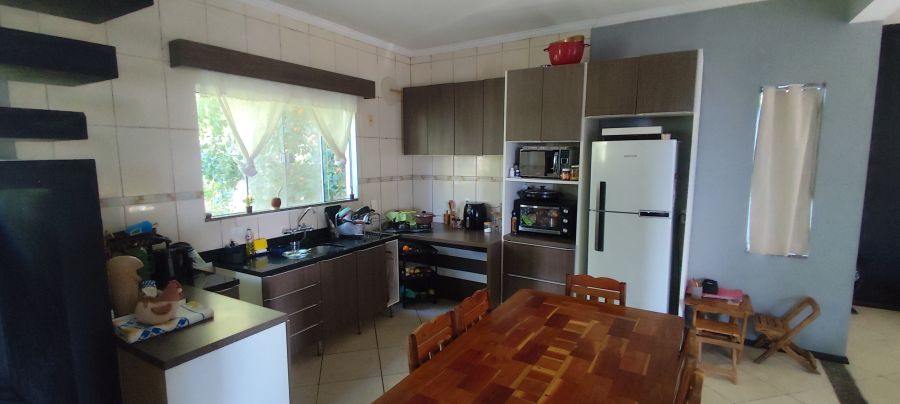 Imagem Ampla Casa de 2 Quartos no Bairro Ilha da Figueira