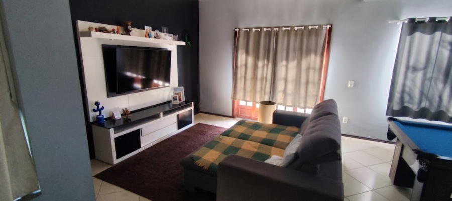 Imagem Ampla Casa de 2 Quartos no Bairro Ilha da Figueira