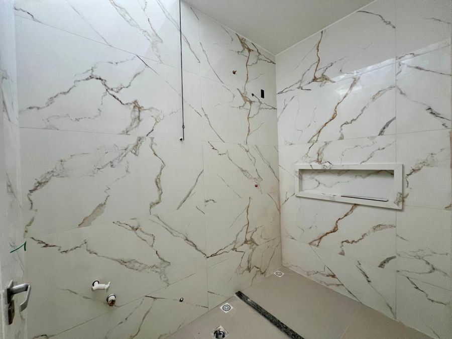 Imagem Geminado com 1 Suíte mais 1 quarto, Excelente padrão de acabamento