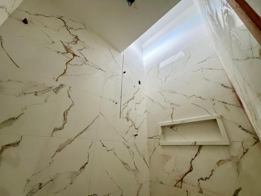 Imagem Geminado com 1 Suíte mais 1 quarto, Excelente padrão de acabamento