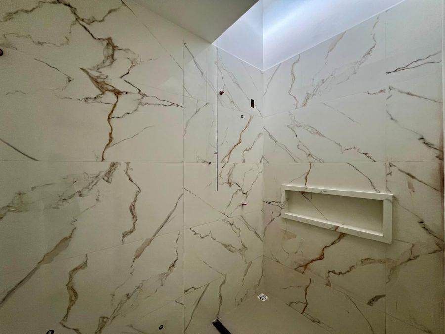 Imagem Geminado com 1 Suíte mais 1 quarto, Excelente padrão de acabamento