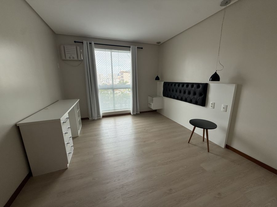 Imagem Apartamento no Centro com 2 Dormitórios, Mobiliado e 1 Vaga